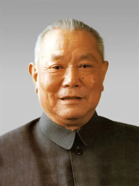 李先念